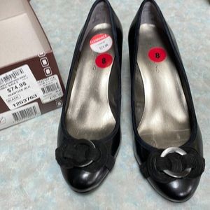 Bandolino black wedge shoes ( sz 8)